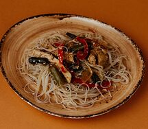 Салат Фунчоза с курицей