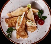 Блины со слабосоленым лососем и сыром маскарпоне