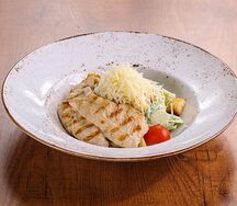 Цезарь с курицей