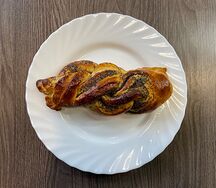 Плетенка с маком