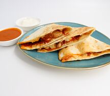 Кесадилья Карнитас