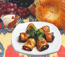 Баклажанные рулетики