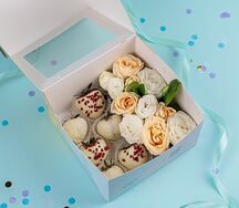 Набор клубники с розами