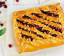 Пирог с клюквой