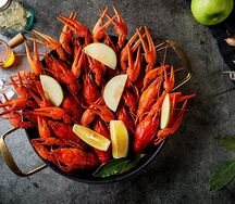 Раки L варёные в бульоне из мёда и яблок средние