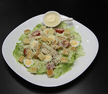 Цезарь с курицей