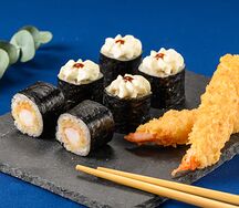 Мини ролл с креветкой темпура