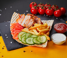 Шаурма с курицей На тарелке
