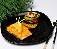 Стейк Лосося с Овощами гриль