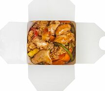 Вок курица с рисом и овощами по-пекински