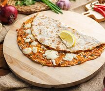 Ламаджо с говядиной и сыром