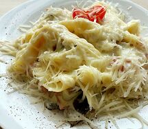 Паста с грибами и ветчиной