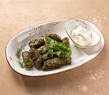 Долма с винoградными листьями