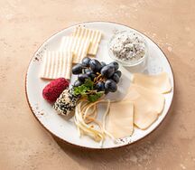 Ассорти из кавказских сыров