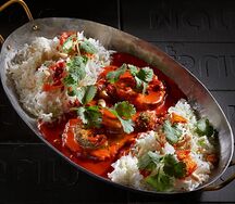 Красный соус карри со свининой тясю