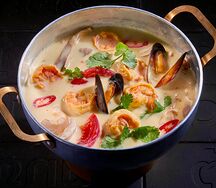 Том кха с морепродуктами