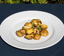 Картофель, печенный с розмарином