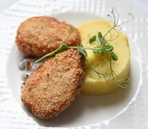 Куриные котлеты с картофельным пюре