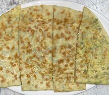 Тонкое чуду с творогом и зеленью