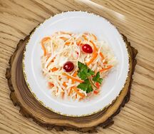Капуста квашеная с клюквой