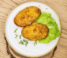 Котлета куриная с беконом и сыром