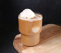 Аффогато с коньячным сиропом