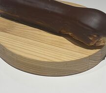 Шоколадный эклер