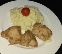 Шашлык из курицы с картофельным пюре