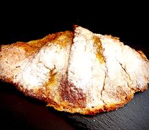 Круассан с малиной и заварным кремом