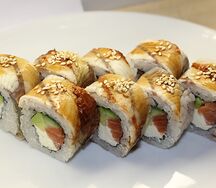 Ролл Асакуса