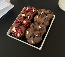 Голубика и гранат в шоколаде Сердце