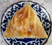 Самса слоеная с бараниной