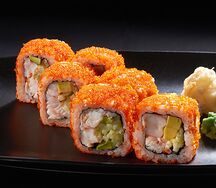 Калифорния с крабом и креветками