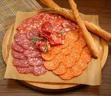 Итальянские мясные деликатесы