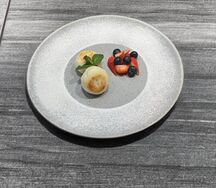 Сырники с ягодами