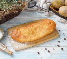 Жареный пирожок с картошкой