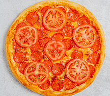 Пепперони и томаты