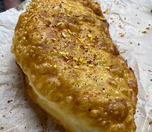 Чебурек с грибами и говядиной