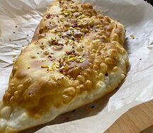 Чебурек с сыром