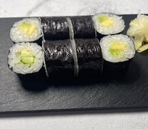 Маки-роллы с авокадо