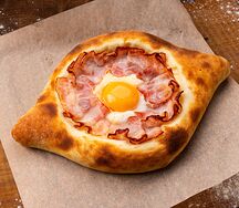 Хачапури Карбонара по-аджарски