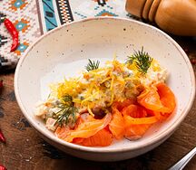 Салат Оливье с лососем