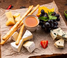 Ассорти европейских сыров