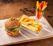 Мини-бургер с фри детское меню