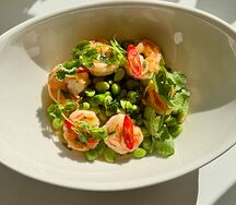 Креветки жареные с кари