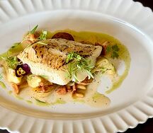 Палтус с картофелем и лисичками