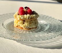 Мильфей с малиной и сырным кремом