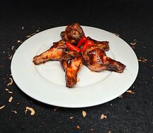 Куриные крылья в соусе BBQ