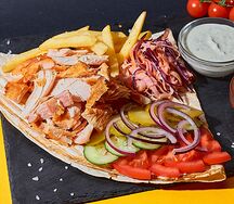 На тарелке с курицей