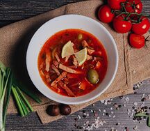Солянка мясная